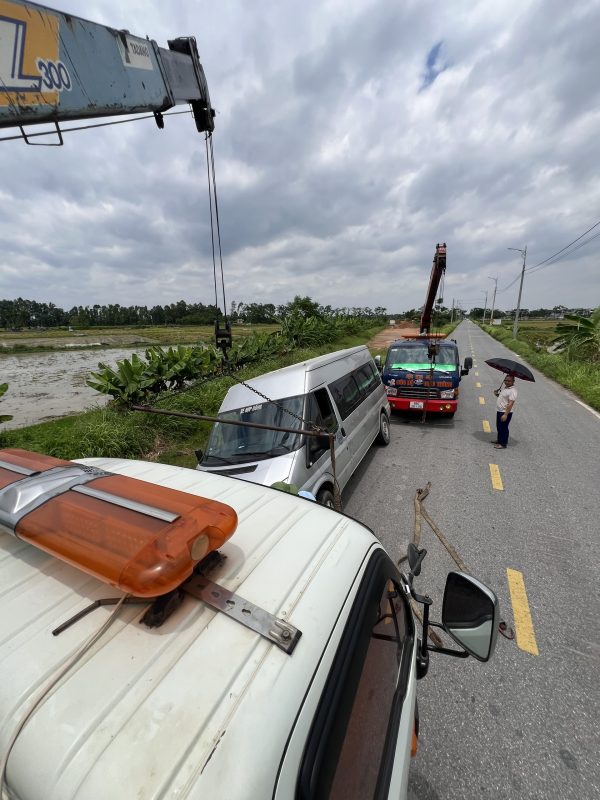 Cứu hộ giao thông Sơn Tây