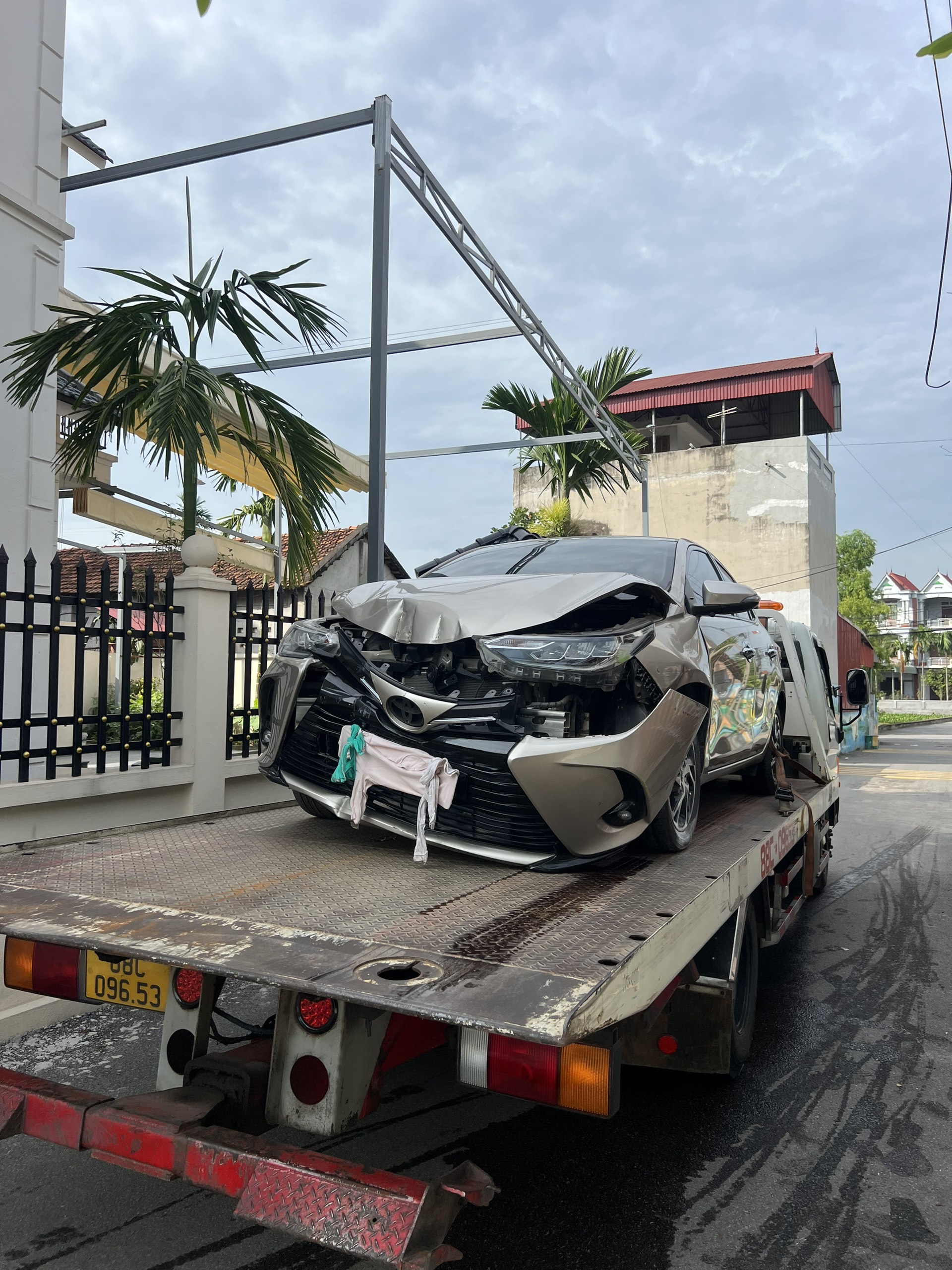 Xe chết máy giữa đường: Giữ bình tĩnh và làm đúng 5 bước sau