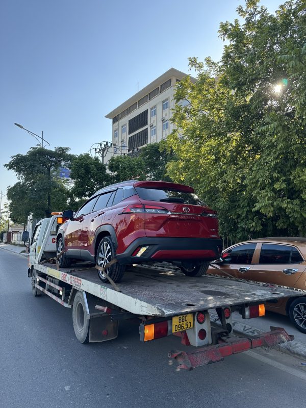 Ô tô bị hư hỏng tại Tam Đảo, Vĩnh Phúc